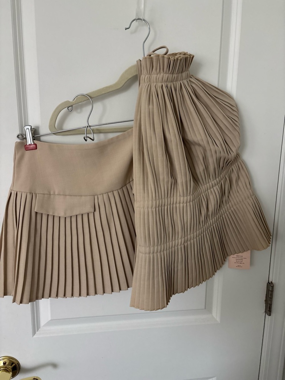 NWT Pleated Sleeveless Open Back Shirt Matching Pleated Mini Skirt Khaki L